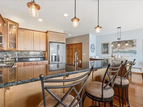 2205 N Riverview Bellevue IA 52031