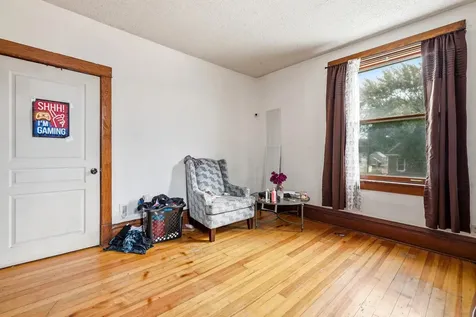 2515 Central Dubuque IA 52001