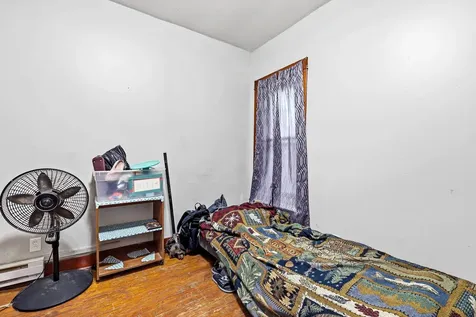 2515 Central Dubuque IA 52001