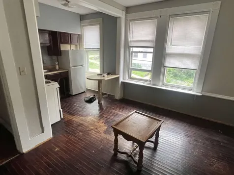 464 W 3rd Dubuque IA 52001
