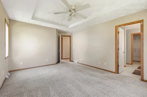6109 Willow Brook Dubuque IA 52002