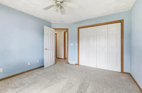 6109 Willow Brook Dubuque IA 52002