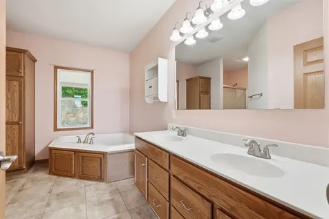 226 N Bluff Street Guttenberg IA 52052