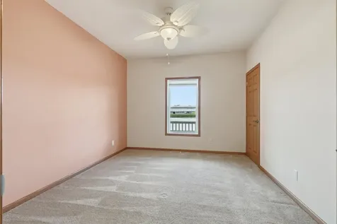 226 N Bluff Street Guttenberg IA 52052