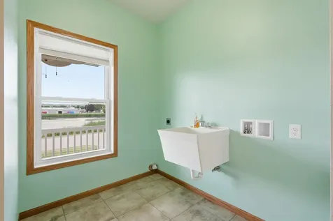 226 N Bluff Street Guttenberg IA 52052