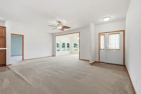 226 N Bluff Street Guttenberg IA 52052