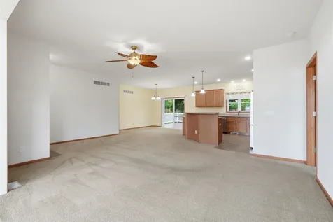 226 N Bluff Street Guttenberg IA 52052