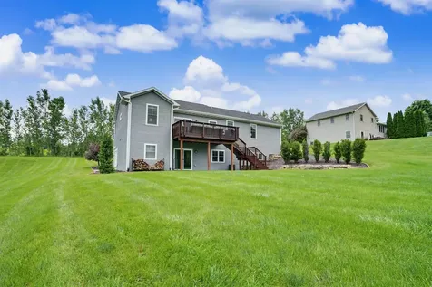 14047 Pebble Beach Dubuque IA 52002