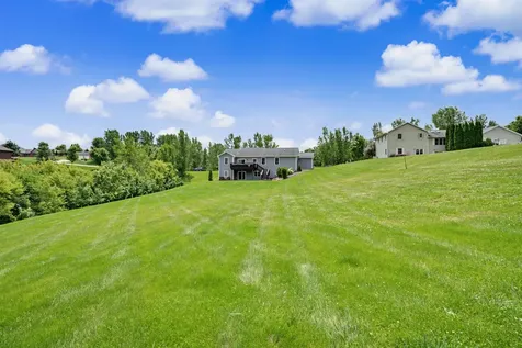 14047 Pebble Beach Dubuque IA 52002