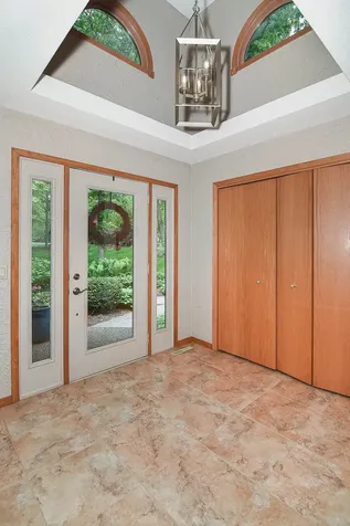 16644 Forest Gate Dubuque IA 52001