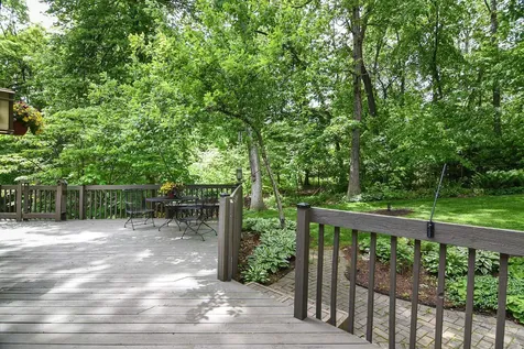 16644 Forest Gate Dubuque IA 52001