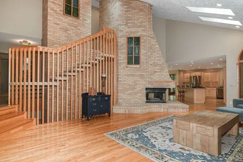 16644 Forest Gate Dubuque IA 52001