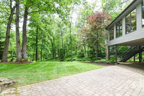 16644 Forest Gate Dubuque IA 52001