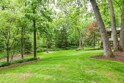 16644 Forest Gate Dubuque IA 52001