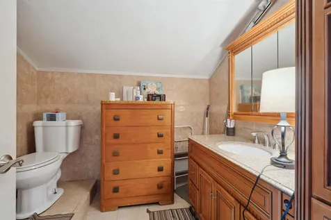 618 S River Park Guttenberg IA 52052