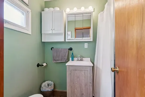 22250 260 Delhi IA 52223-0000