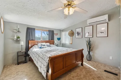 22250 260 Delhi IA 52223-0000