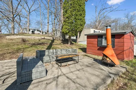22250 260 Delhi IA 52223-0000