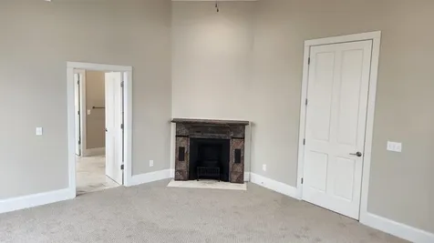 890 W 3rd Dubuque IA 52001