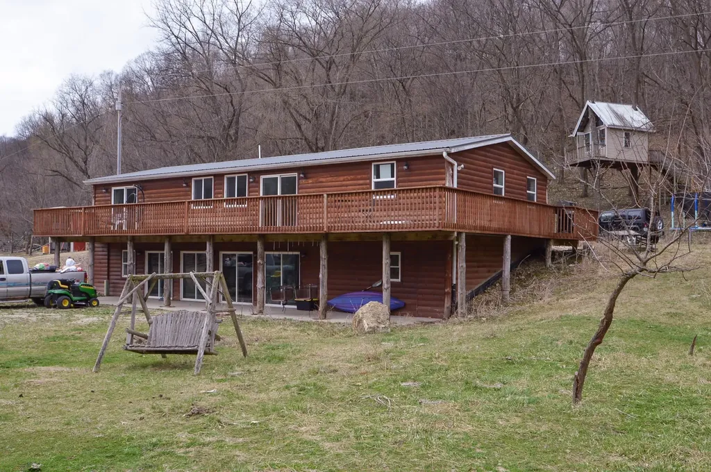 37139 Errthum Guttenberg IA 52052