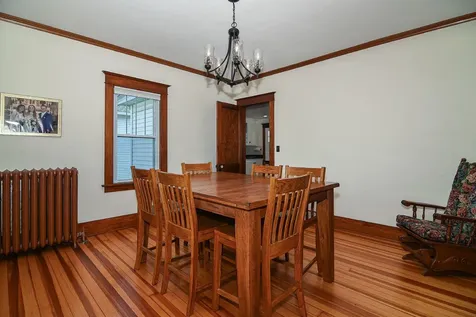616 5th Avenue SE Dyersville IA 52040