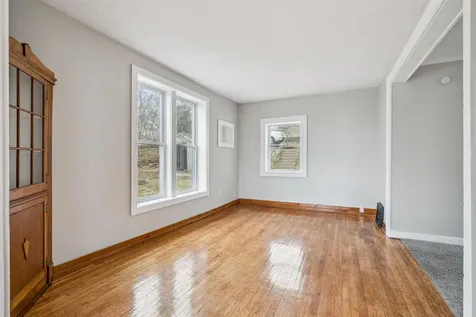 1505 Montrose Dubuque IA 52001