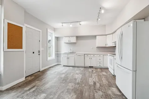 1505 Montrose Dubuque IA 52001