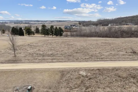 39129 326th Bellevue IA 52031