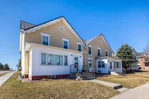 100 N 4th Bellevue IA 52031
