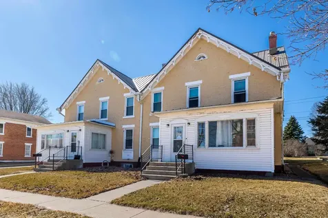 100 N 4th Bellevue IA 52031