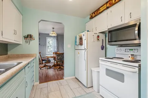 607 SW 5th Cascade IA 52033