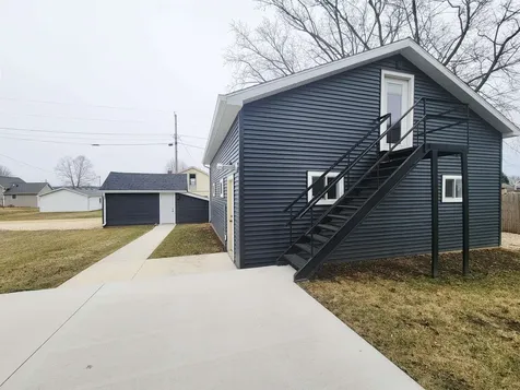 1103 Mulberry Bellevue IA 52031