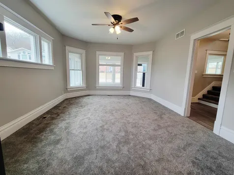 1103 Mulberry Bellevue IA 52031