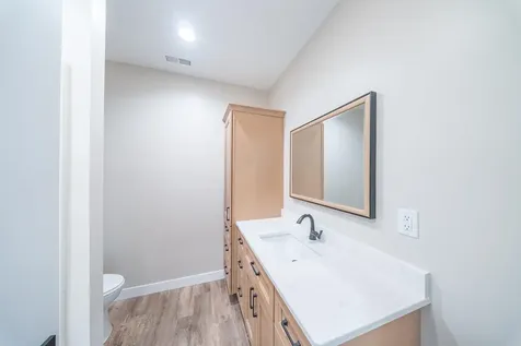14368 Keegan Dubuque IA 52002