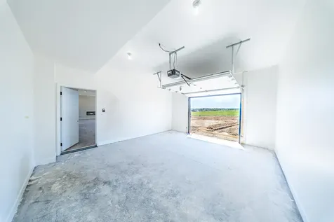 14368 Keegan Dubuque IA 52002