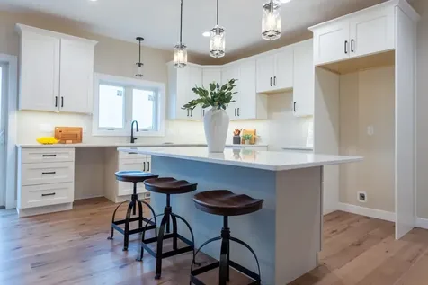 14368 Keegan Dubuque IA 52002