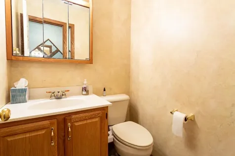 2742 Pleasant View Dubuque IA 52001