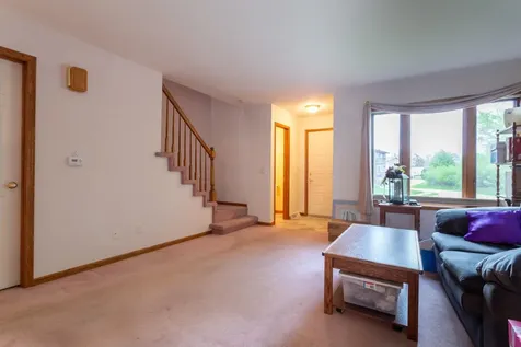 2742 Pleasant View Dubuque IA 52001