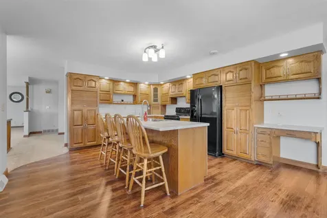 1693 265th Earlville IA 52041