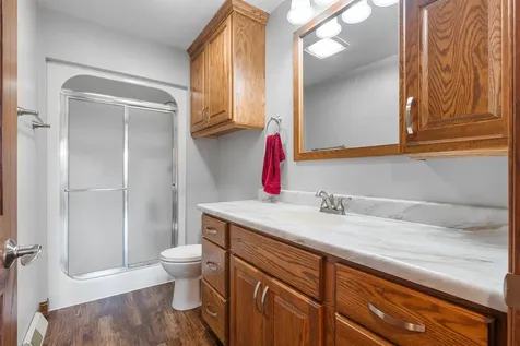 1693 265th Earlville IA 52041