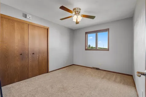 1693 265th Earlville IA 52041