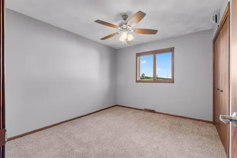1693 265th Earlville IA 52041