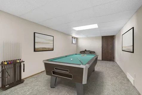 1693 265th Earlville IA 52041