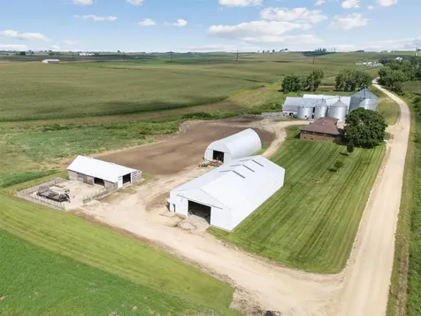 1693 265th Earlville IA 52041
