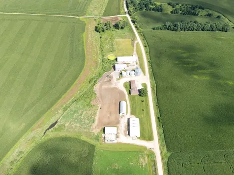 1693 265th Earlville IA 52041