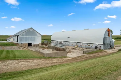 1693 265th Earlville IA 52041