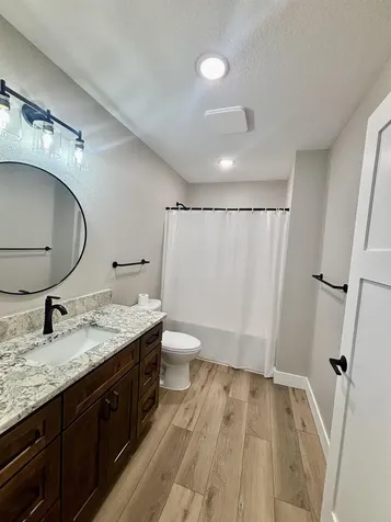 605 3rd Delhi IA 52223