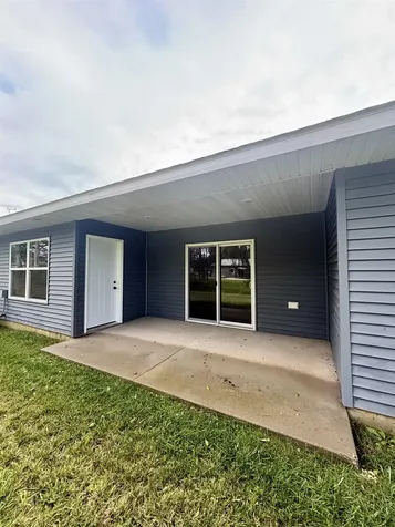605 3rd Delhi IA 52223