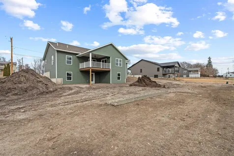 607 Charles Delhi IA 52223