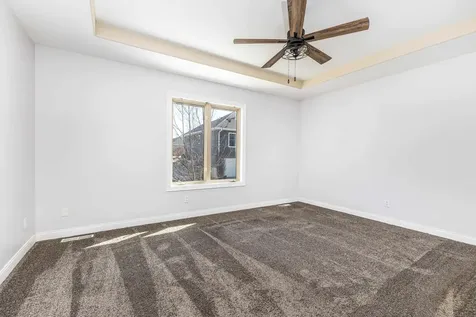 2266 Antler Ridge Dubuque IA 52002-0000